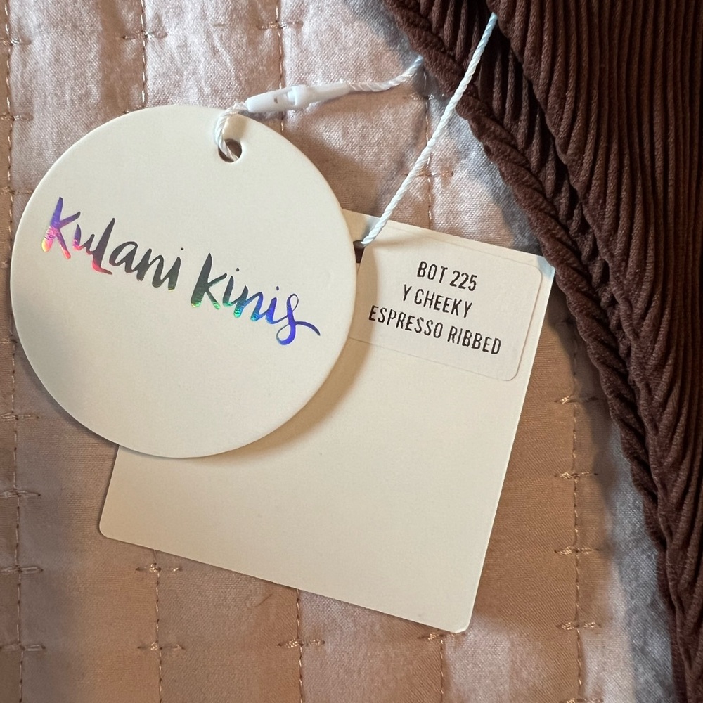Kulani kinis brown ribbed bottom